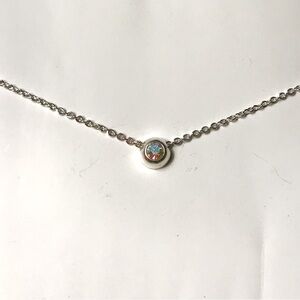 NWOT aurora borealis bezel pendant necklace